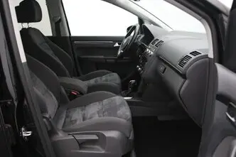 Volkswagen Touran, 1.4, 103 kW, bensiin, automaat, esivedu