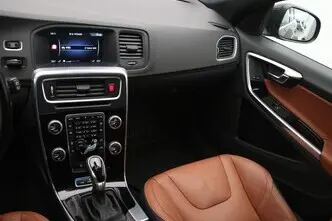 Volvo V60, 2.4, 162 kW, pistikhübriid, automaat, nelikvedu