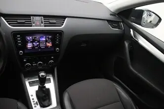 Škoda Octavia, 1.6, 85 kW, diisel, automaat, esivedu