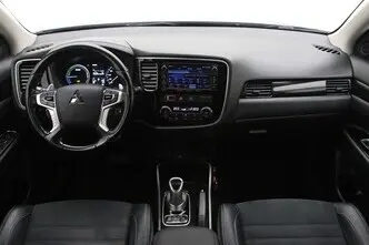 Mitsubishi Outlander, 2.0, 89 kW, pistikhübriid, automaat, nelikvedu