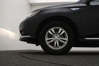 Mitsubishi Outlander, 2.0, 89 kW, pistikhübriid, automaat, nelikvedu