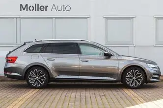Škoda Superb, 158 kW, elekter, automaat