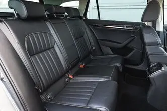 Škoda Superb, 158 kW, elekter, automaat