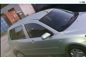 Mazda 2, bensiin, manuaal, esivedu