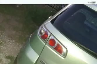 Mazda 2, bensiin, manuaal, esivedu