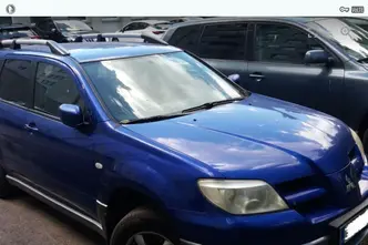 Mitsubishi Outlander, bensiin, manuaal, nelikvedu