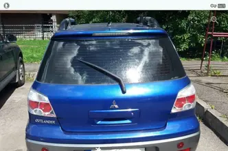 Mitsubishi Outlander, bensiin, manuaal, nelikvedu