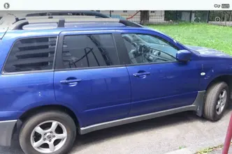 Mitsubishi Outlander, bensiin, manuaal, nelikvedu