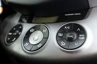 Toyota RAV4, 2.0, 112 kW, bensiin, automaat, nelikvedu