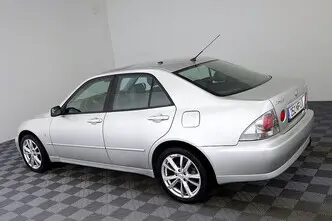 Lexus IS 200, 2.0, 114 kW, bensiin, automaat