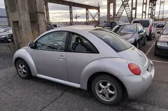 Volkswagen New Beetle, 1.6, 74 kW, bensiin, manuaal, esivedu