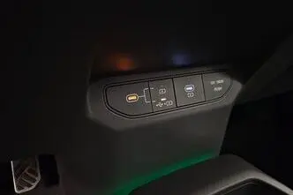 Kia EV3, 50 kW, elekter, automaat, esivedu
