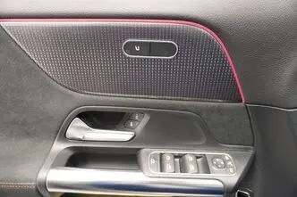 Mercedes-Benz EQA 250, 80 kW, электричество, автомат, передний привод