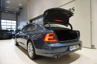 Volvo S90, 2.0, 140 kW, petrol, automatic, front-wheel drive