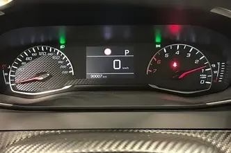 Peugeot 208, 1.2, 74 kW, bensiin, automaat, esivedu