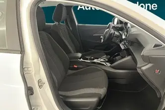Peugeot 208, 1.2, 74 kW, bensiin, automaat, esivedu