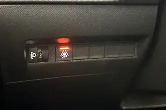Peugeot 208, 1.2, 74 kW, bensiin, automaat, esivedu