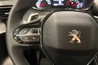 Peugeot 208, 1.2, 74 kW, бензин, автомат, передний привод
