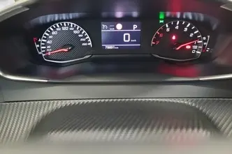 Peugeot 208, 1.2, 74 kW, bensiin, automaat, esivedu