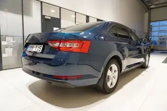 Škoda Superb, 1.5, 110 kW, бензин, механическая, передний привод