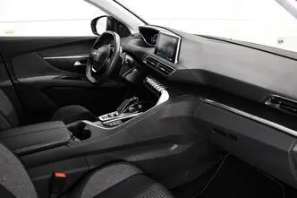 Peugeot 3008, дизель, автомат, передний привод