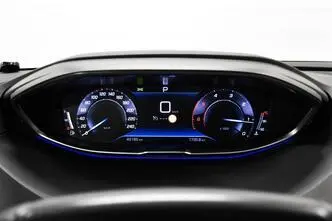 Peugeot 3008, дизель, автомат, передний привод