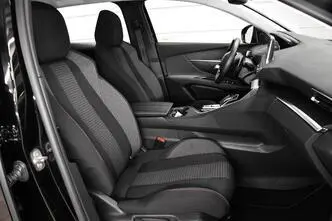 Peugeot 3008, бензин, автомат, передний привод