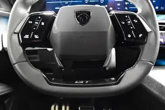 Peugeot 3008, hübriid, automaat, esivedu