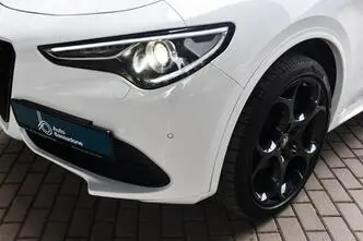 Alfa Romeo Stelvio, бензин, автомат, полный привод