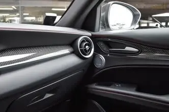 Alfa Romeo Stelvio, бензин, автомат, полный привод