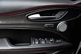 Alfa Romeo Stelvio, бензин, автомат, полный привод