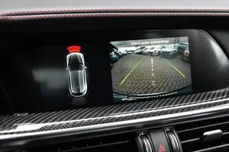 Alfa Romeo Stelvio, бензин, автомат, полный привод