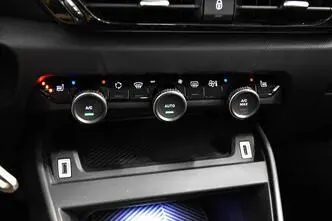 Citroën C4, petrol, automatic, front-wheel drive