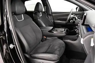 Hyundai Tucson, hybrid, automatic, four-wheel drive