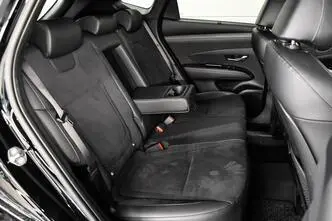 Hyundai Tucson, hybrid, automatic, four-wheel drive