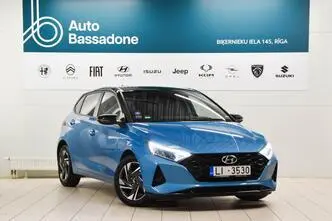 Hyundai i20, bensiin, automaat, esivedu