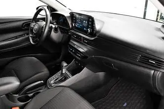 Hyundai i20, bensiin, automaat, esivedu