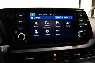 Hyundai i20, bensiin, automaat, esivedu