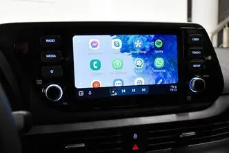 Hyundai i20, bensiin, automaat, esivedu