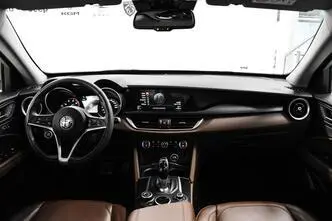 Alfa Romeo Stelvio, бензин, автомат, полный привод