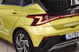 Hyundai i20, bensiin, automaat, esivedu