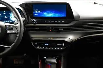 Hyundai i20, bensiin, automaat, esivedu