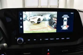 Hyundai i20, bensiin, automaat, esivedu