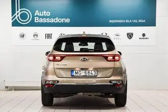 Kia Sportage, diesel, automatic, front-wheel drive