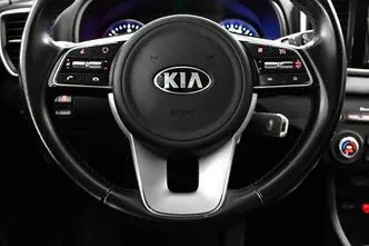 Kia Sportage, diesel, automatic, front-wheel drive