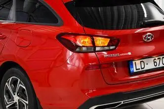 Hyundai i30, бензин, автомат, передний привод
