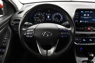 Hyundai i30, бензин, автомат, передний привод