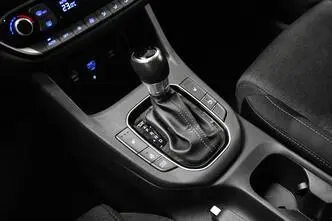 Hyundai i30, бензин, автомат, передний привод
