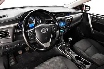 Toyota Corolla, bensiin, manuaal