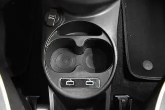 Fiat 500, bensiin, manuaal